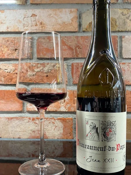 <img alt="" src="/images/c/h/a/t/e/chateaufargueirolchateauneufdupapejeanxxii2022-560cb18c.webp" />